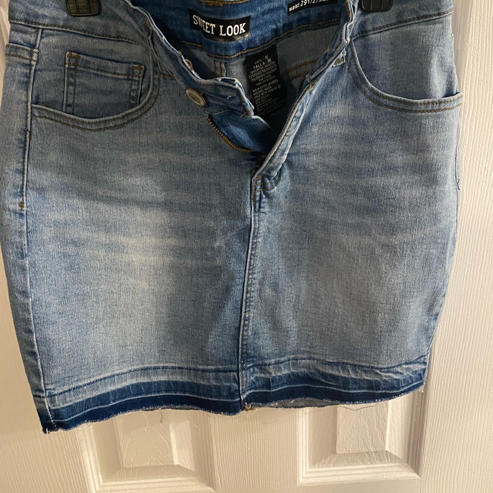 Denim distressed skirt